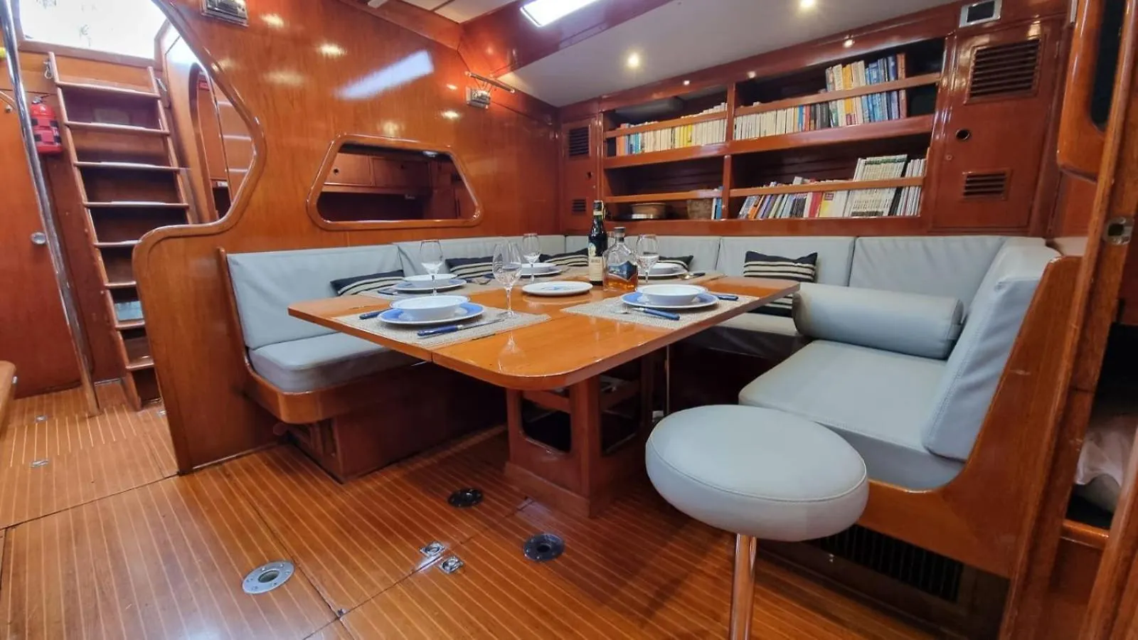 !Perfect Sailboat To Relax At The Port Forum! Barcelona Botel