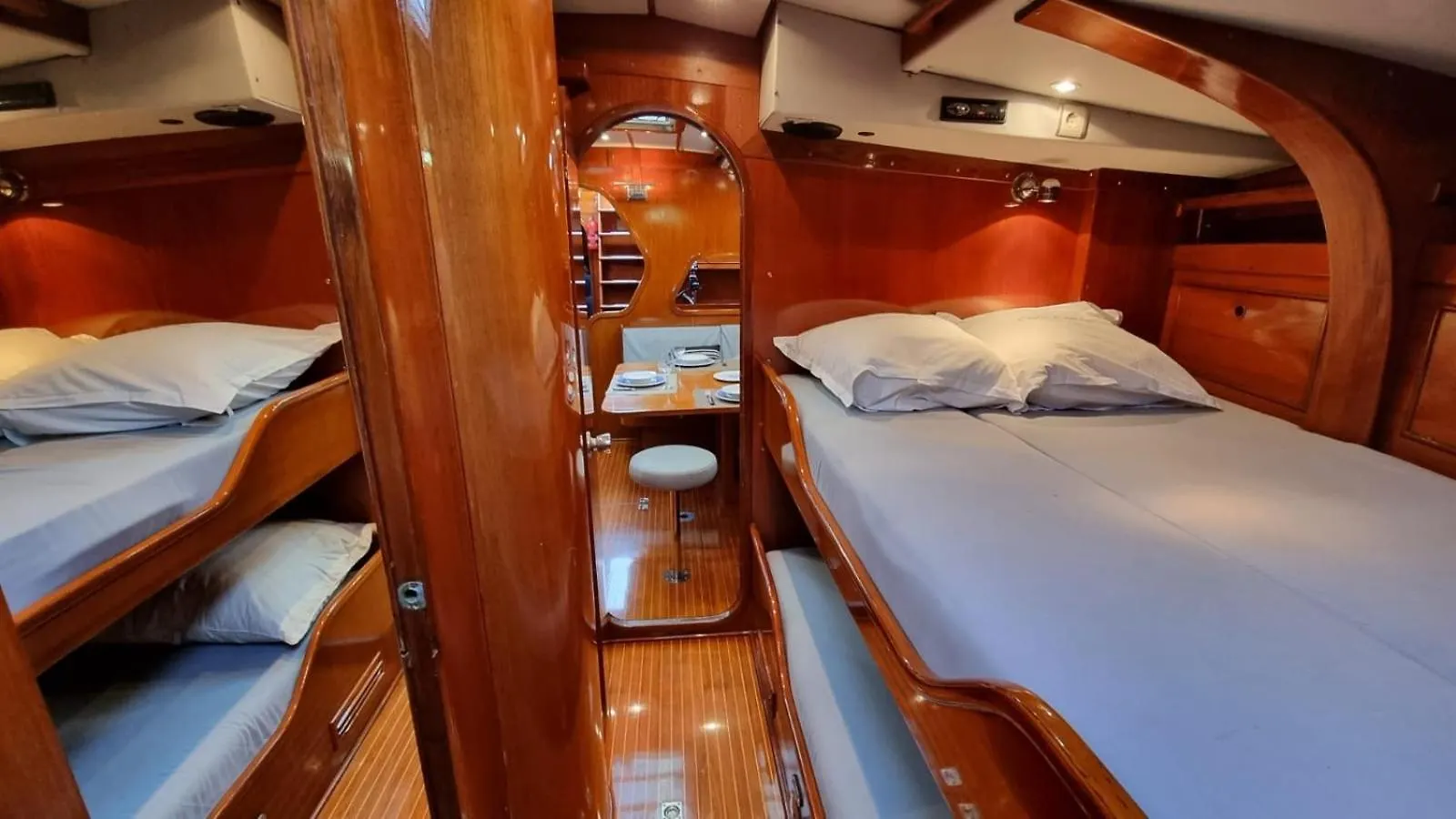 !Perfect Sailboat To Relax At The Port Forum! Barcelona 0*,