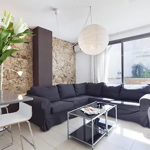 Inside Sants Apartment